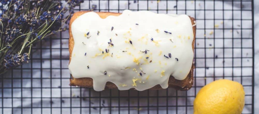 How to Make Lemon Drizzle Cake